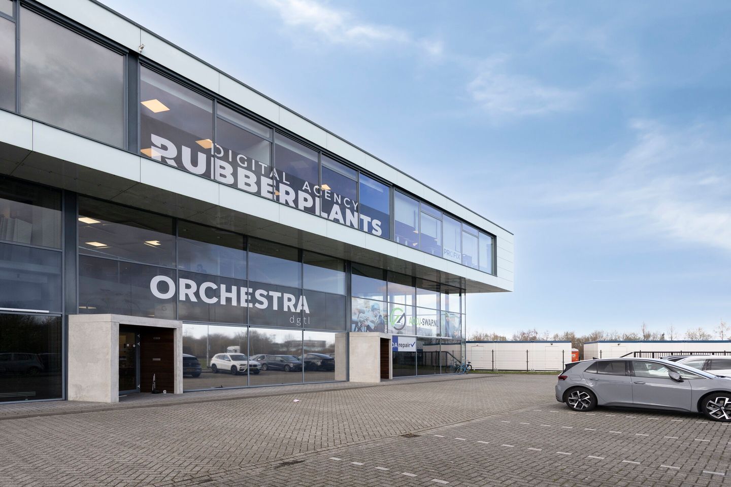 View photo 3 of Neerloopweg 26