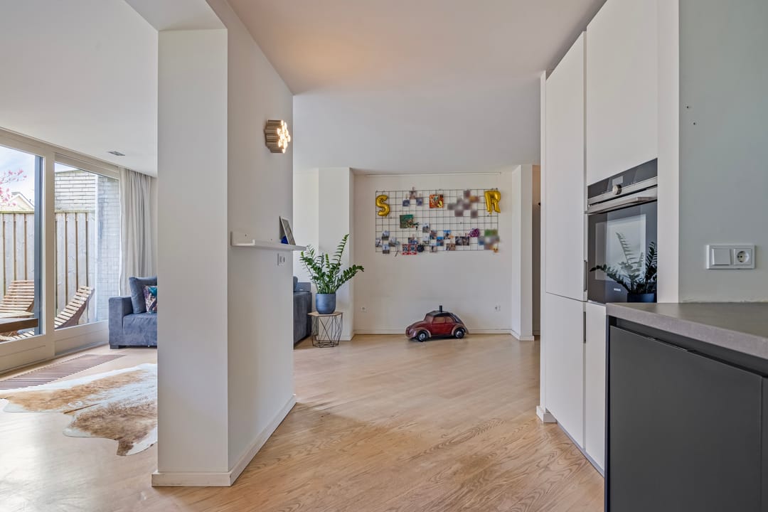 Spacious extended semi-detached residence with five bedrooms in Oosterhout — 20