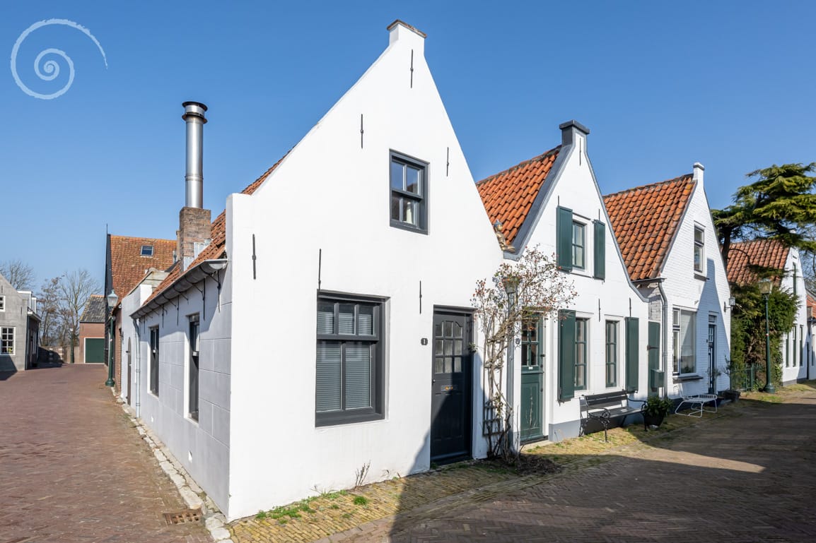 Buying a house in The Netherlands., Het Klooster 1
