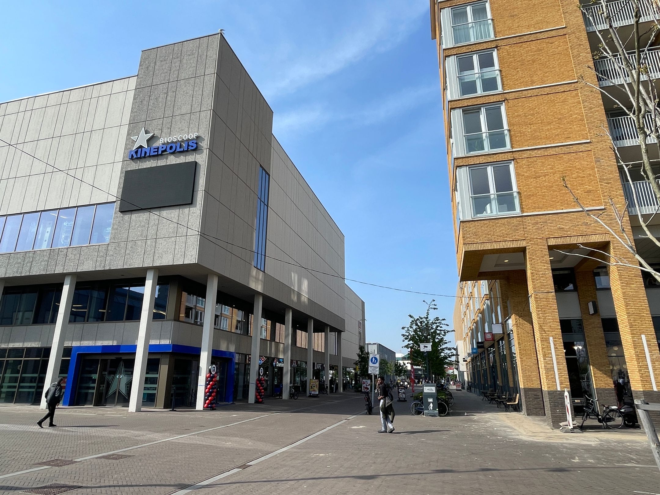 Spacious four room apartment with west facing balcony and storage in Haarlem — 26