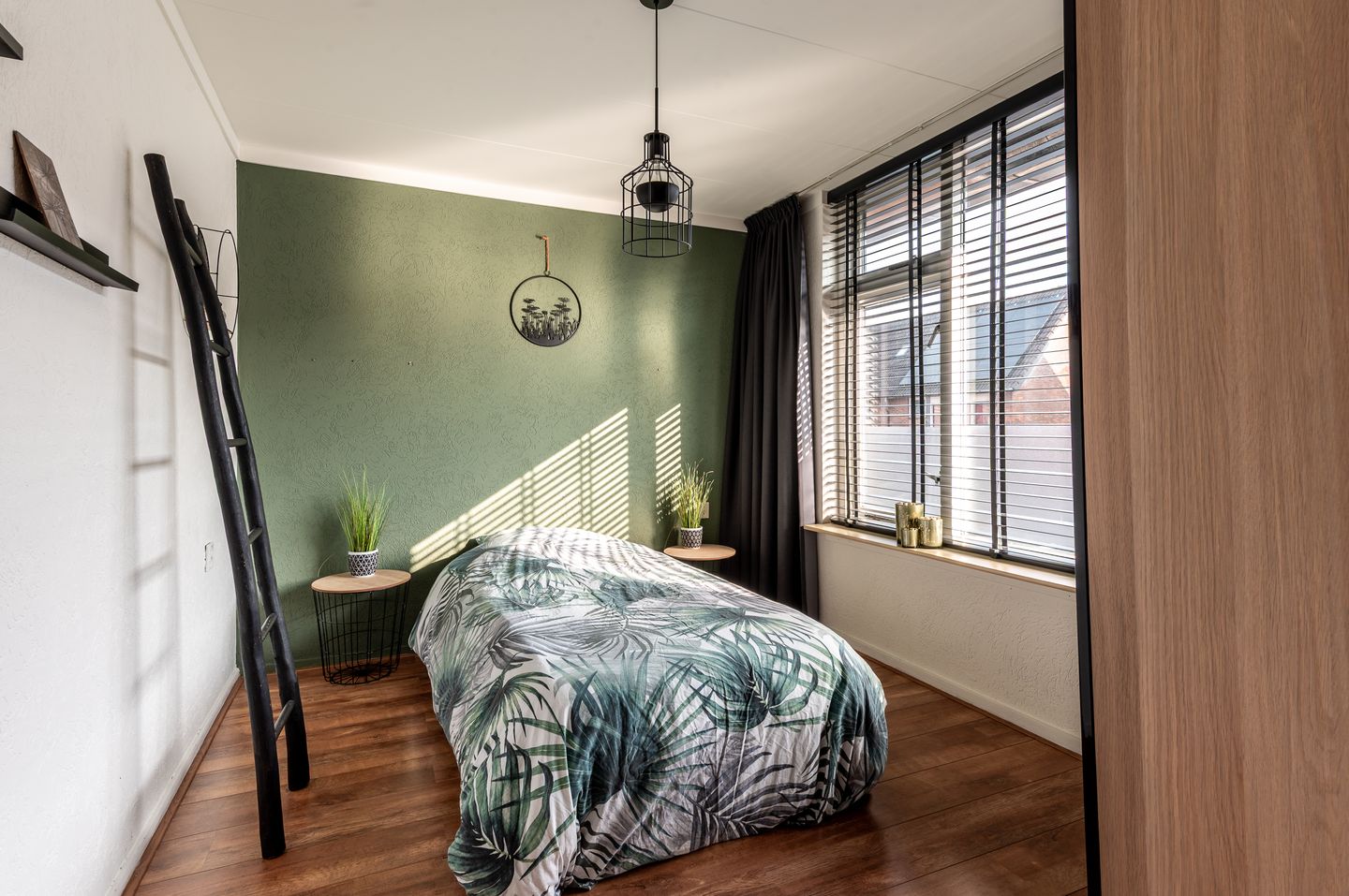 Foto 19 van Multatulistraat 11