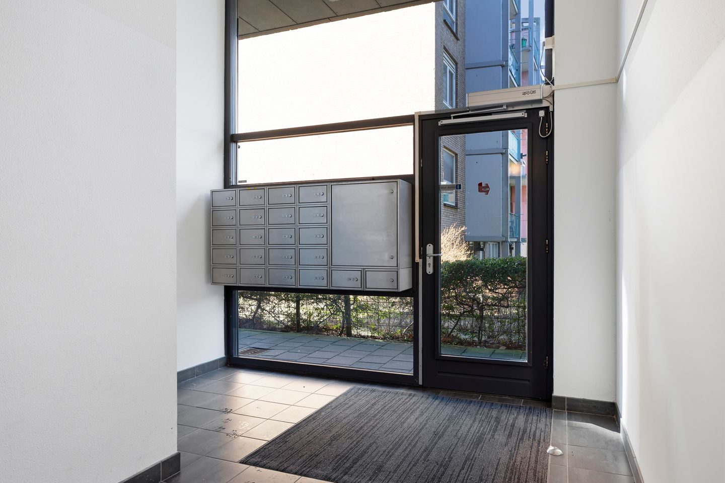 Foto 25 van Leyweg 1298-F