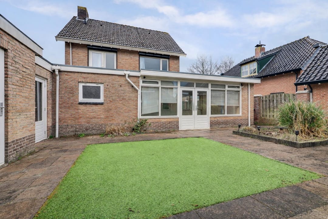 Photo 32 of Sint Antoniusstraat 10