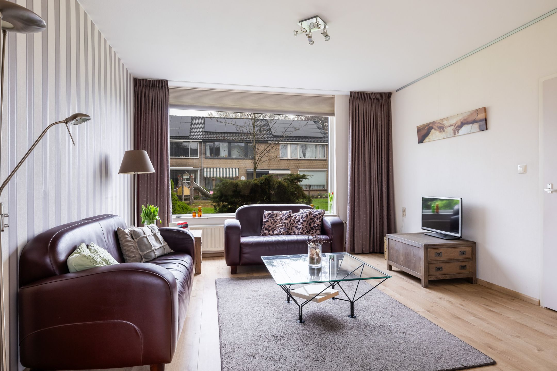 Spacious terraced house with sunny south facing garden in IJsselstein — 12