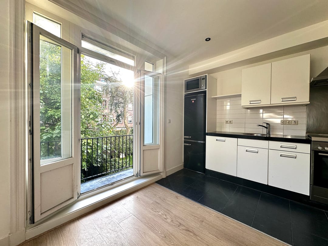 Bovenwoning aan Admiraal De Ruijterweg 371-1, Amsterdam