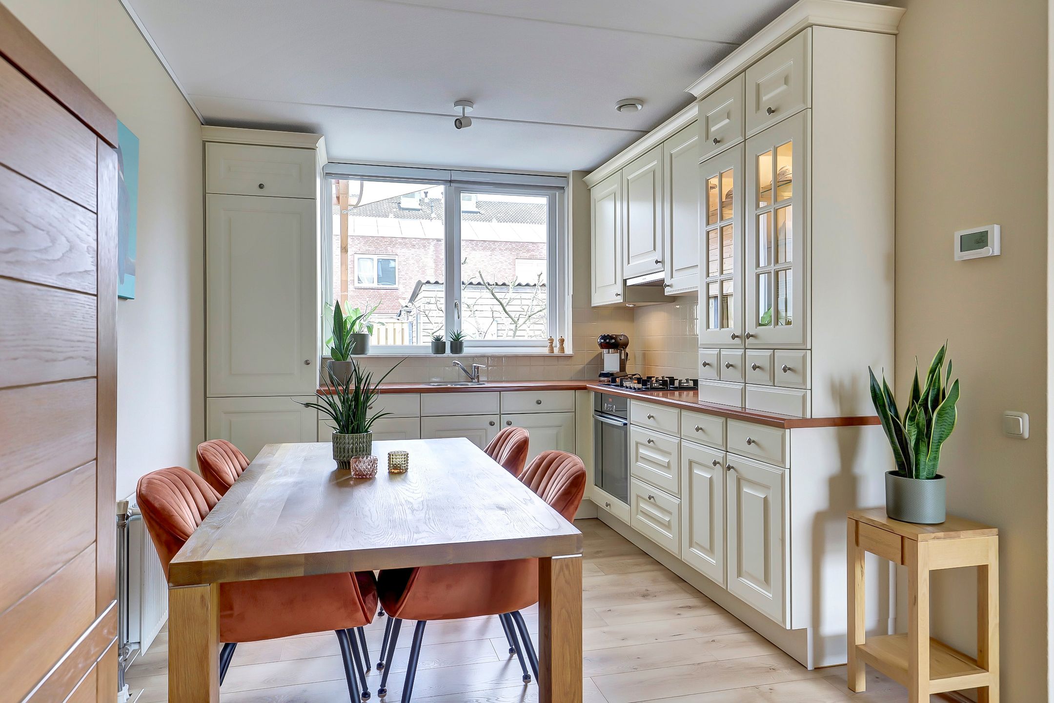 Well-Maintained Energy-Efficient Terraced House in Quiet Courtyard — 17
