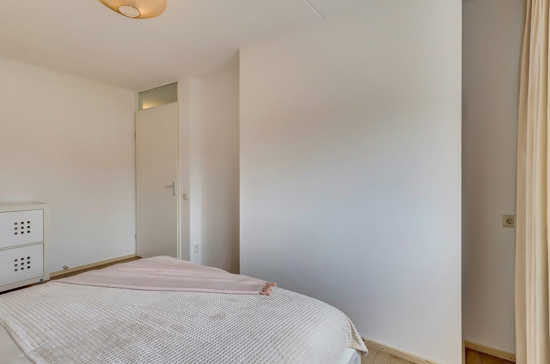 Well-Maintained Energy-Efficient Terraced House in Quiet Courtyard — 33