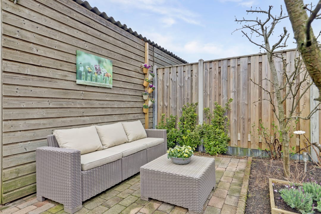 Well-Maintained Energy-Efficient Terraced House in Quiet Courtyard — 51