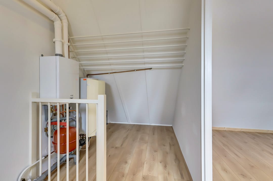 Well-Maintained Energy-Efficient Terraced House in Quiet Courtyard — 38