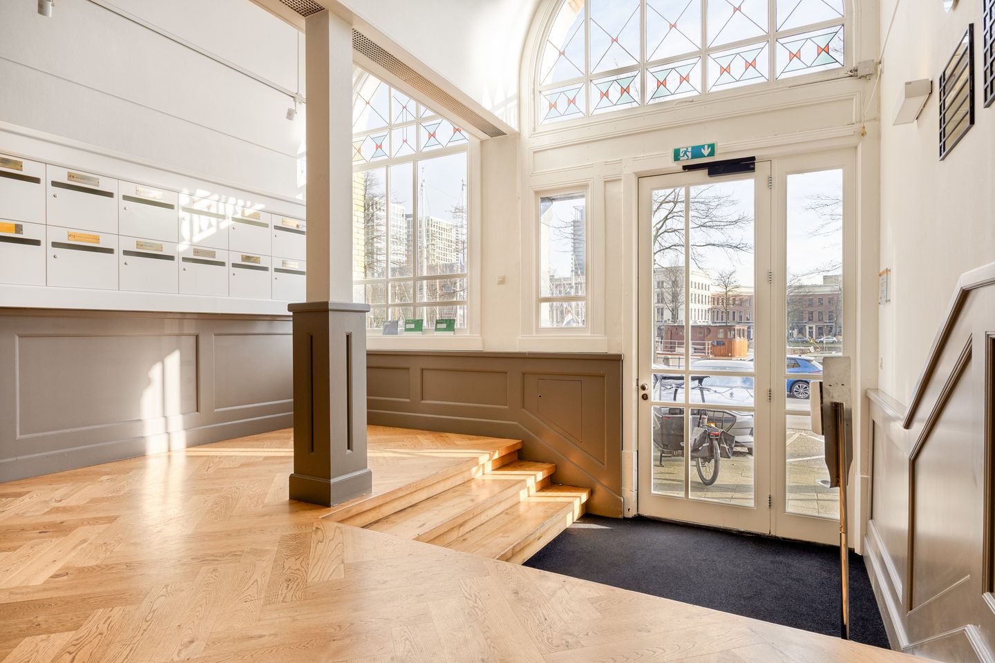 Bekijk foto 2 van Veerhaven 7