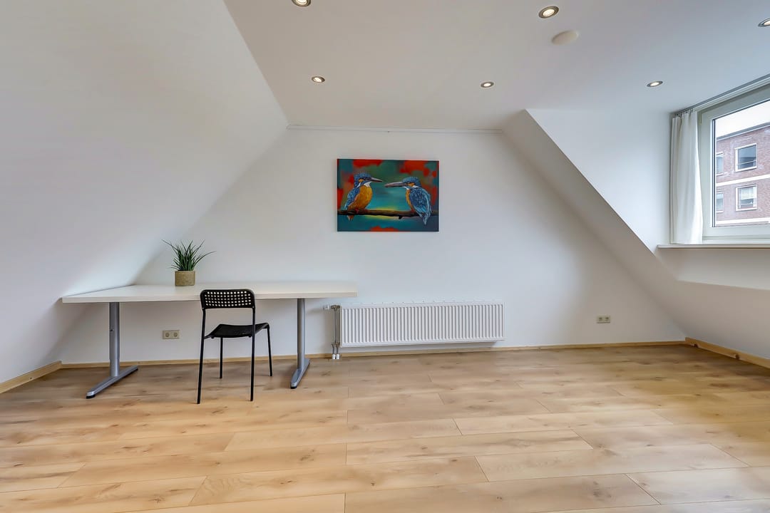 Well-Maintained Energy-Efficient Terraced House in Quiet Courtyard — 40