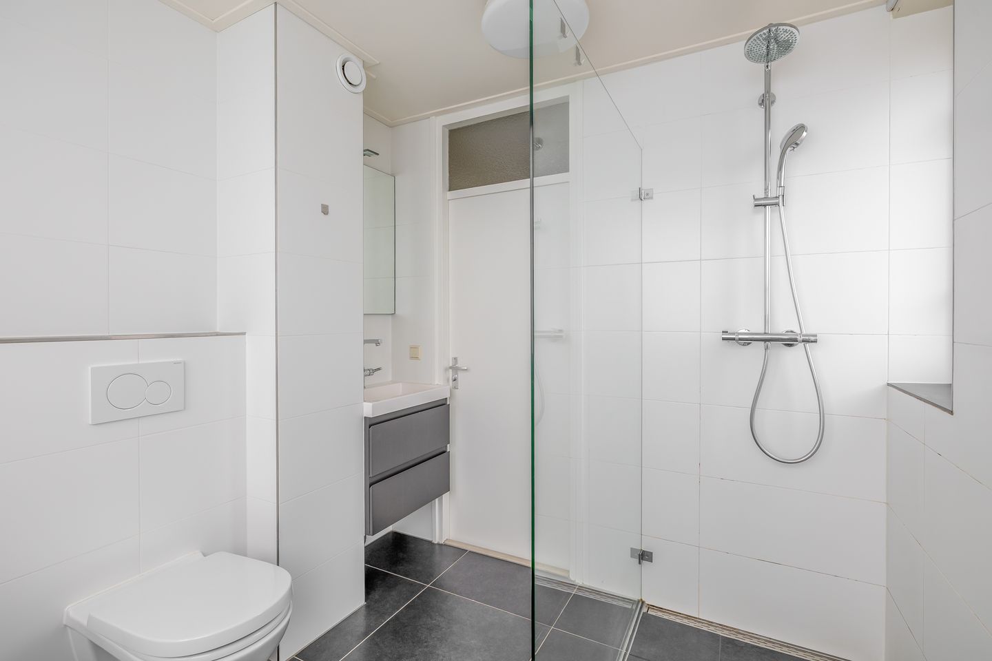 Foto 25 van Dag Hammarskjöldlaan 20