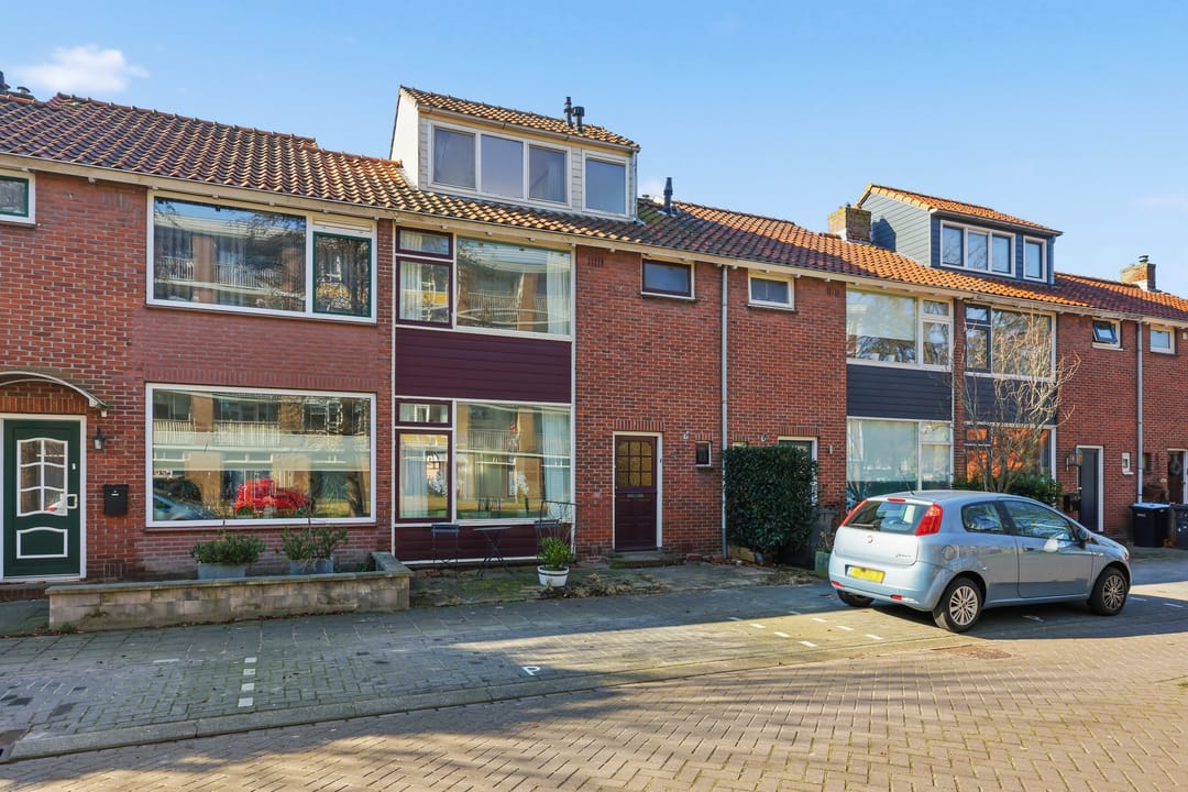 Photo 1 of Pinksterbloemstraat 8