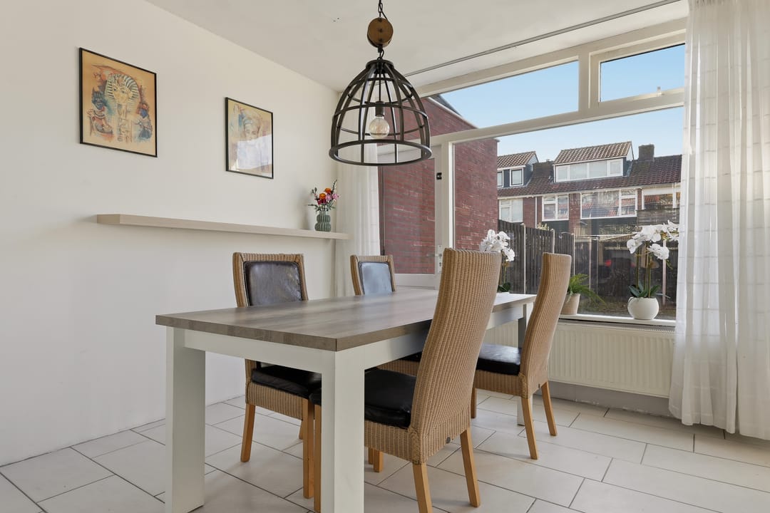 Photo 7 of Pinksterbloemstraat 8