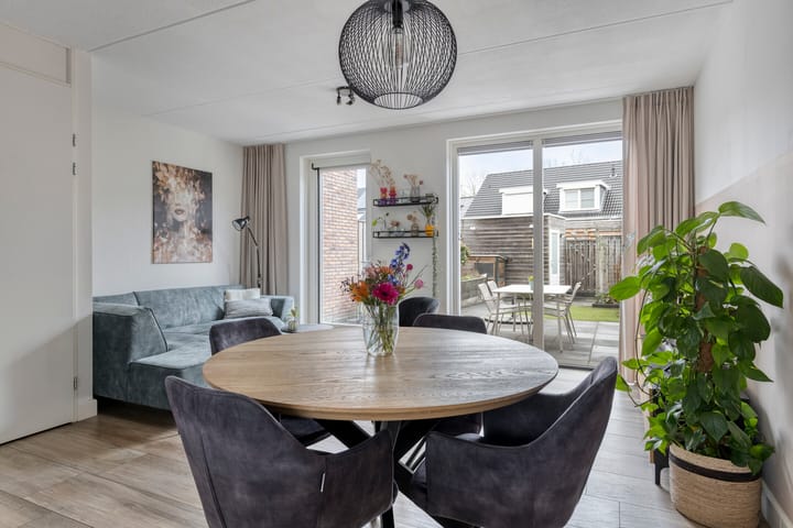 Photo 2 of Bosuil 37