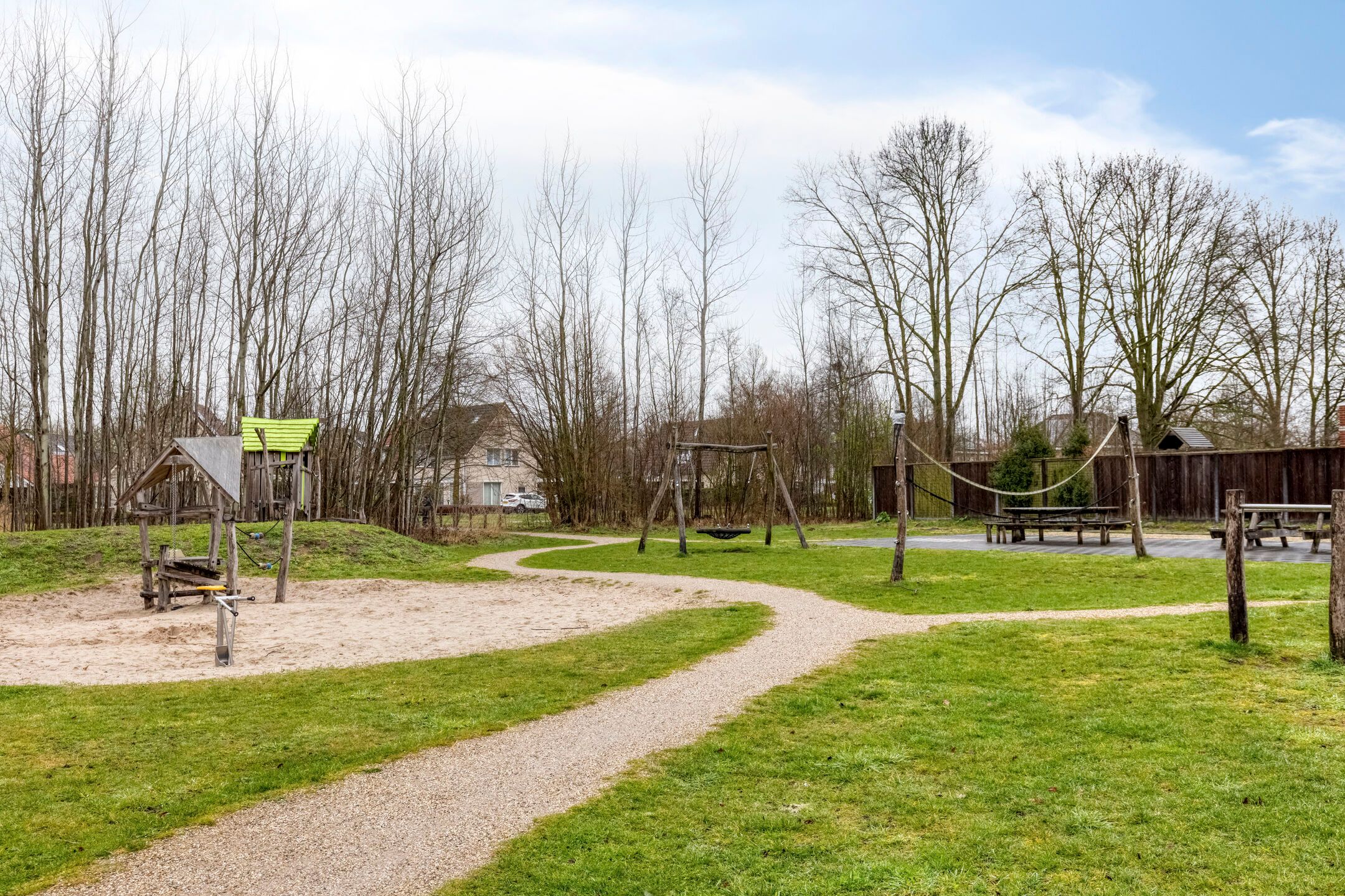 Photo 39 of Bosuil 37