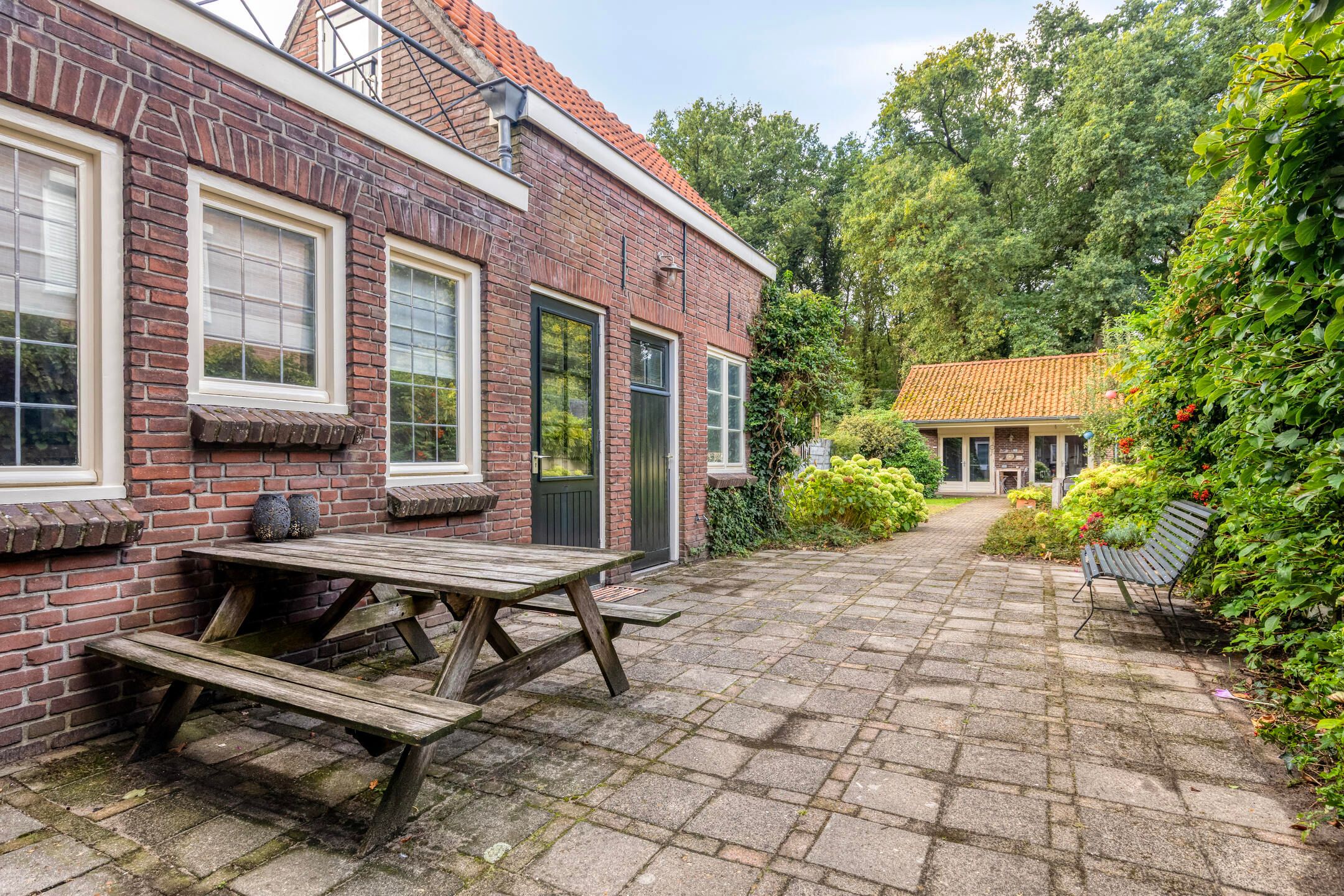 Photo 33 of Sint Josephstraat 63-RD