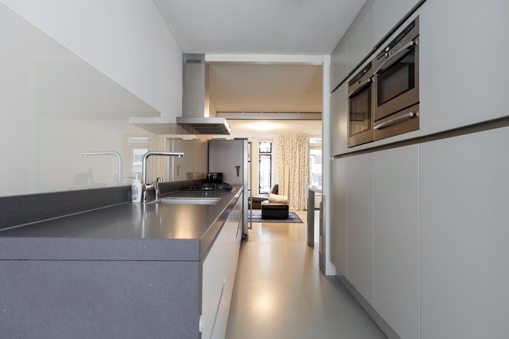 Photo 7 of Valkenburgerstraat 194-S