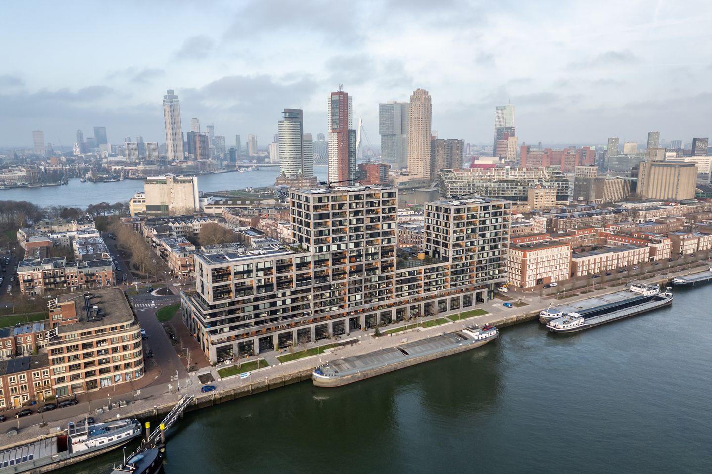 Foto 4 van Maashaven N.z. 711