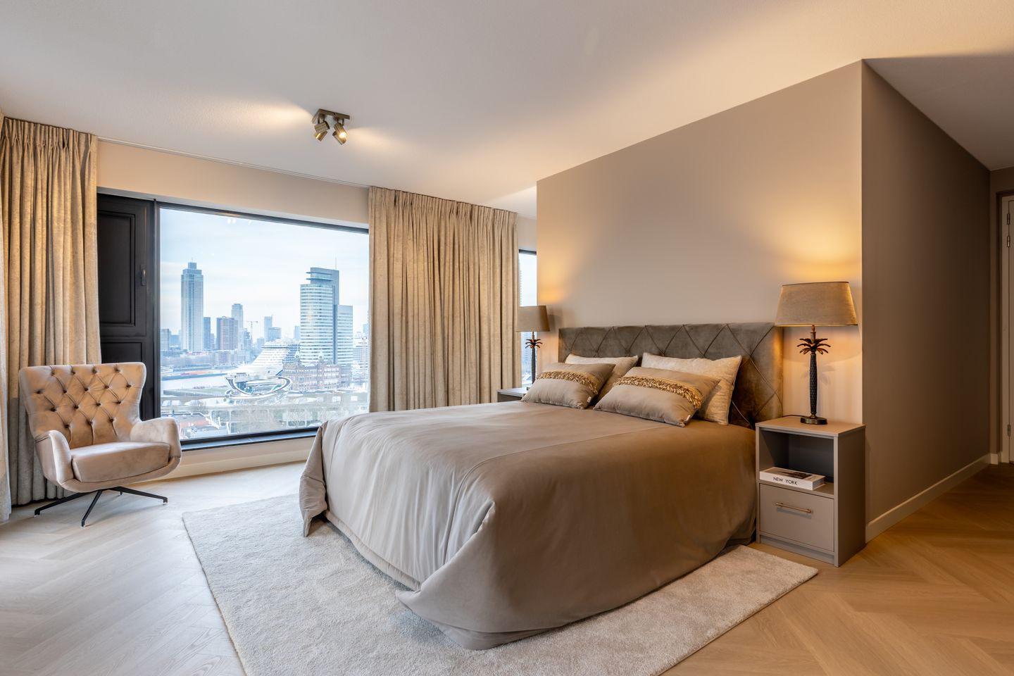 Foto 29 van Maashaven N.z. 711