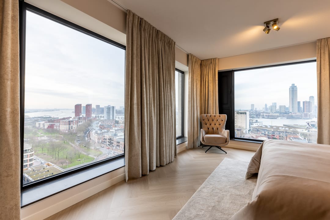 Foto 32 van Maashaven N.z. 711