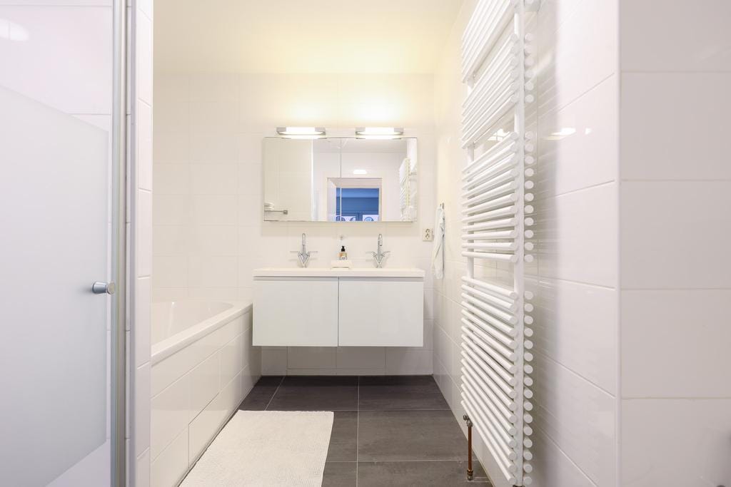 Photo 19 of Valkenburgerstraat 194-S