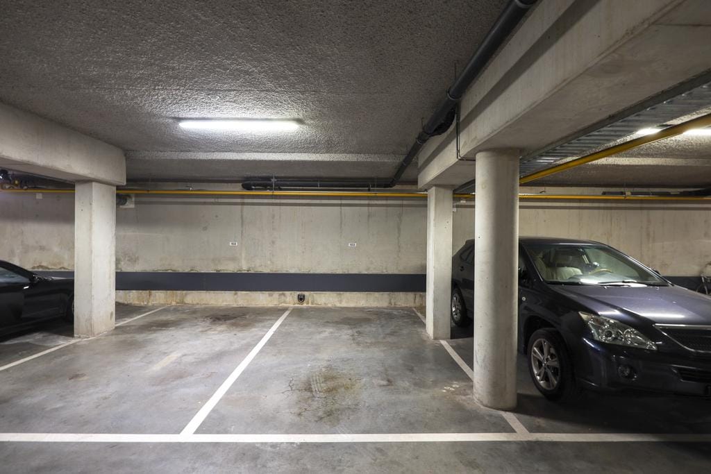 Photo 28 of Valkenburgerstraat 194-S