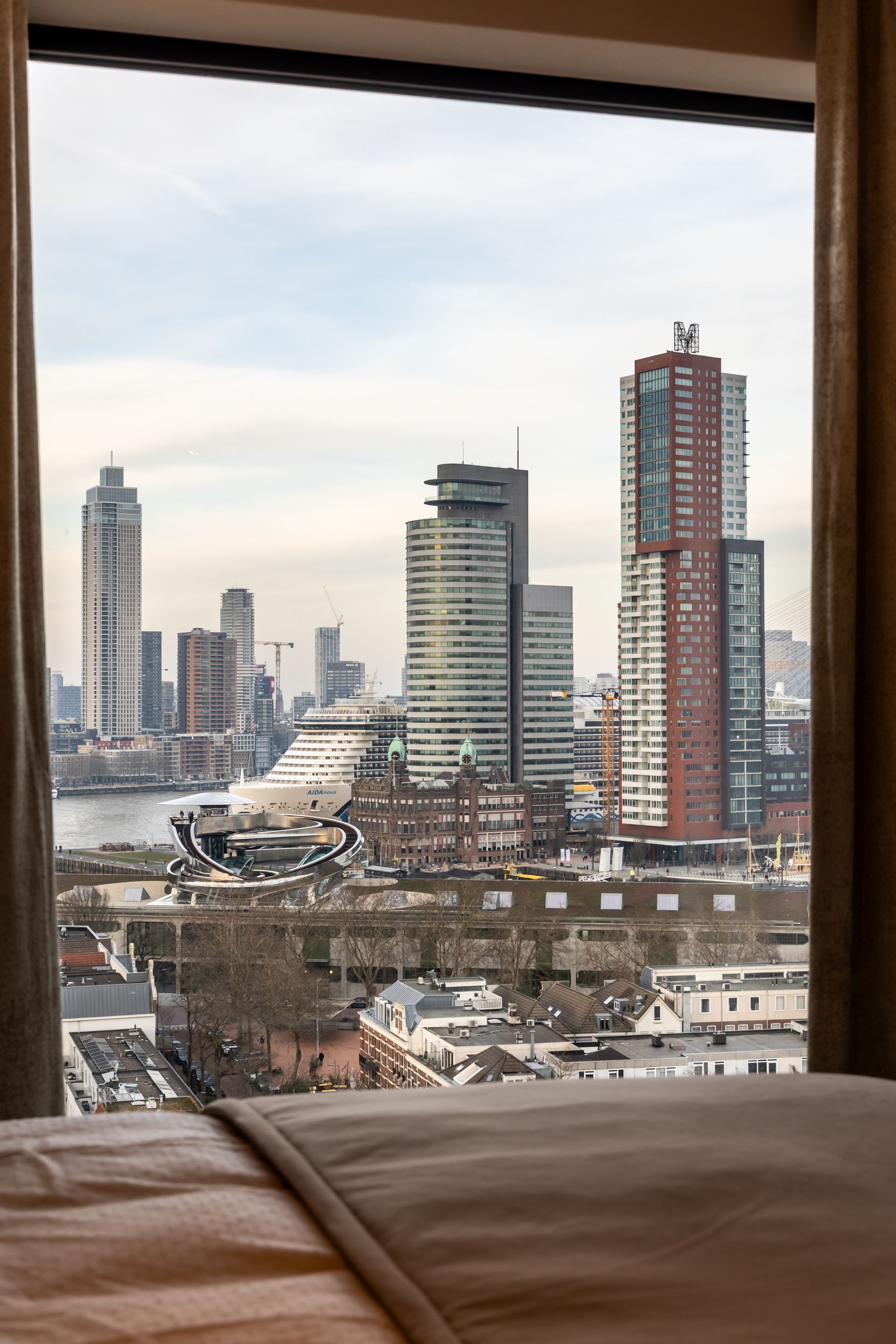 Foto 42 van Maashaven N.z. 711