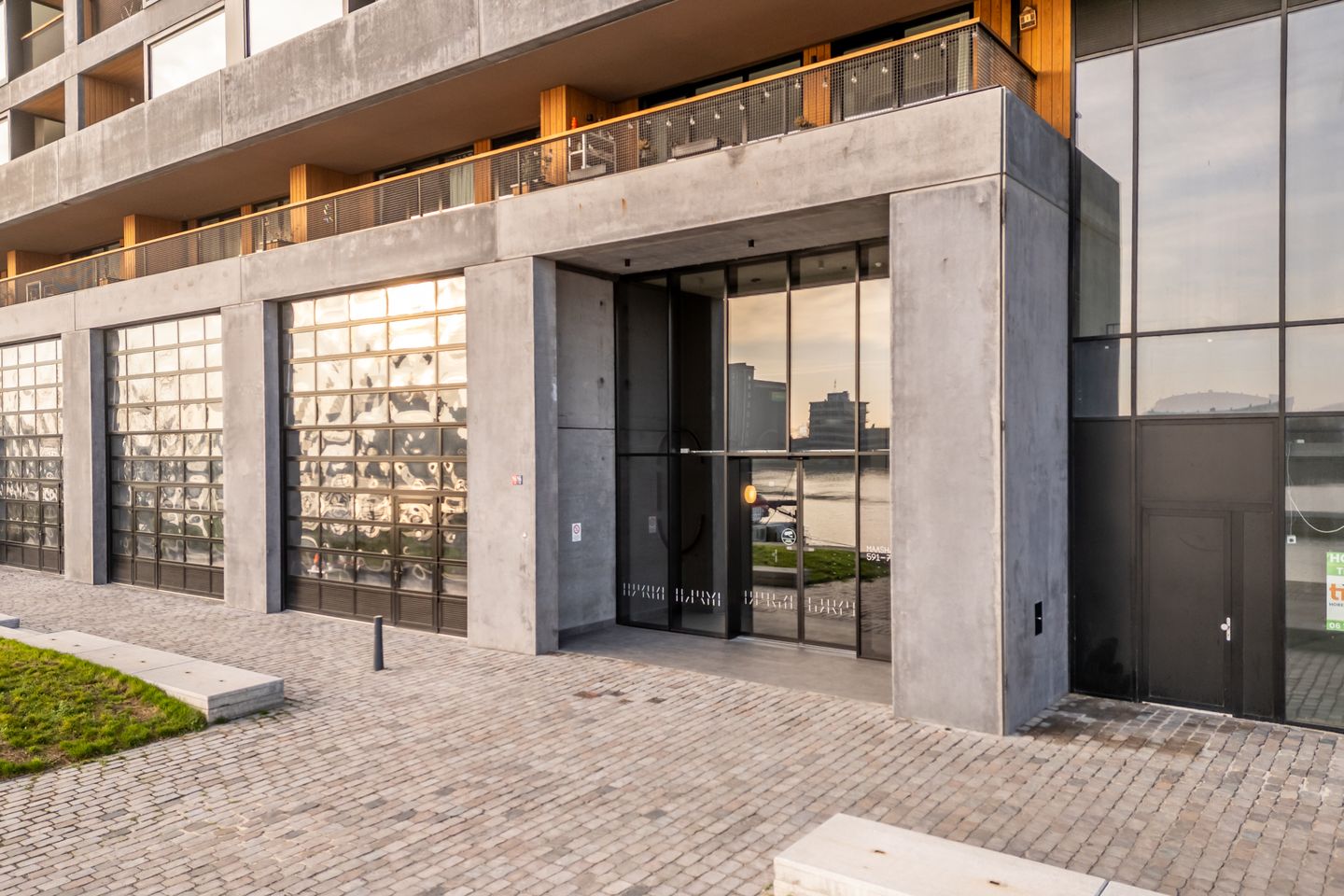 Foto 49 van Maashaven N.z. 711