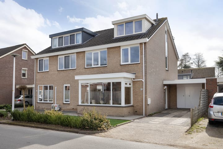 Wim Sonneveldstraat 60 main image