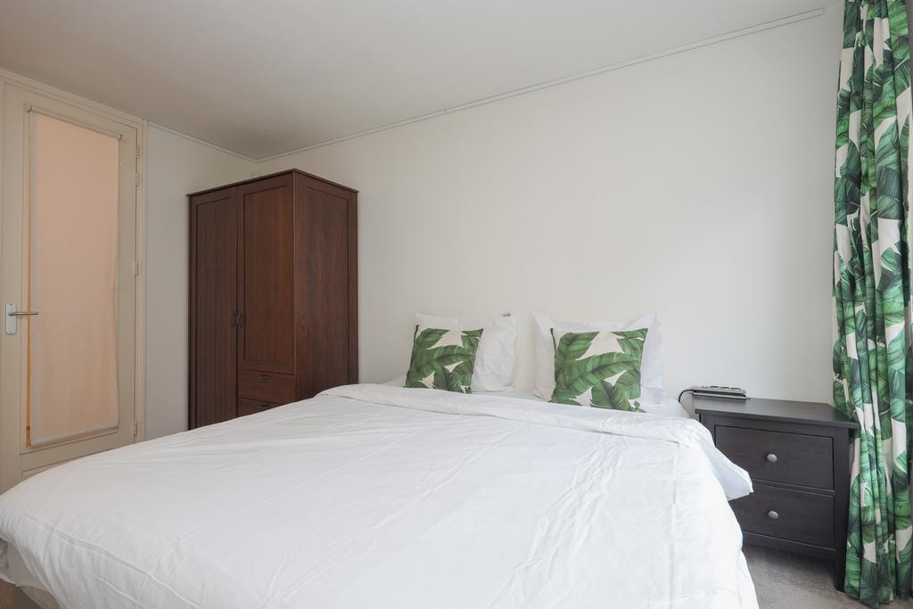 Photo 16 of Valkenburgerstraat 194-S