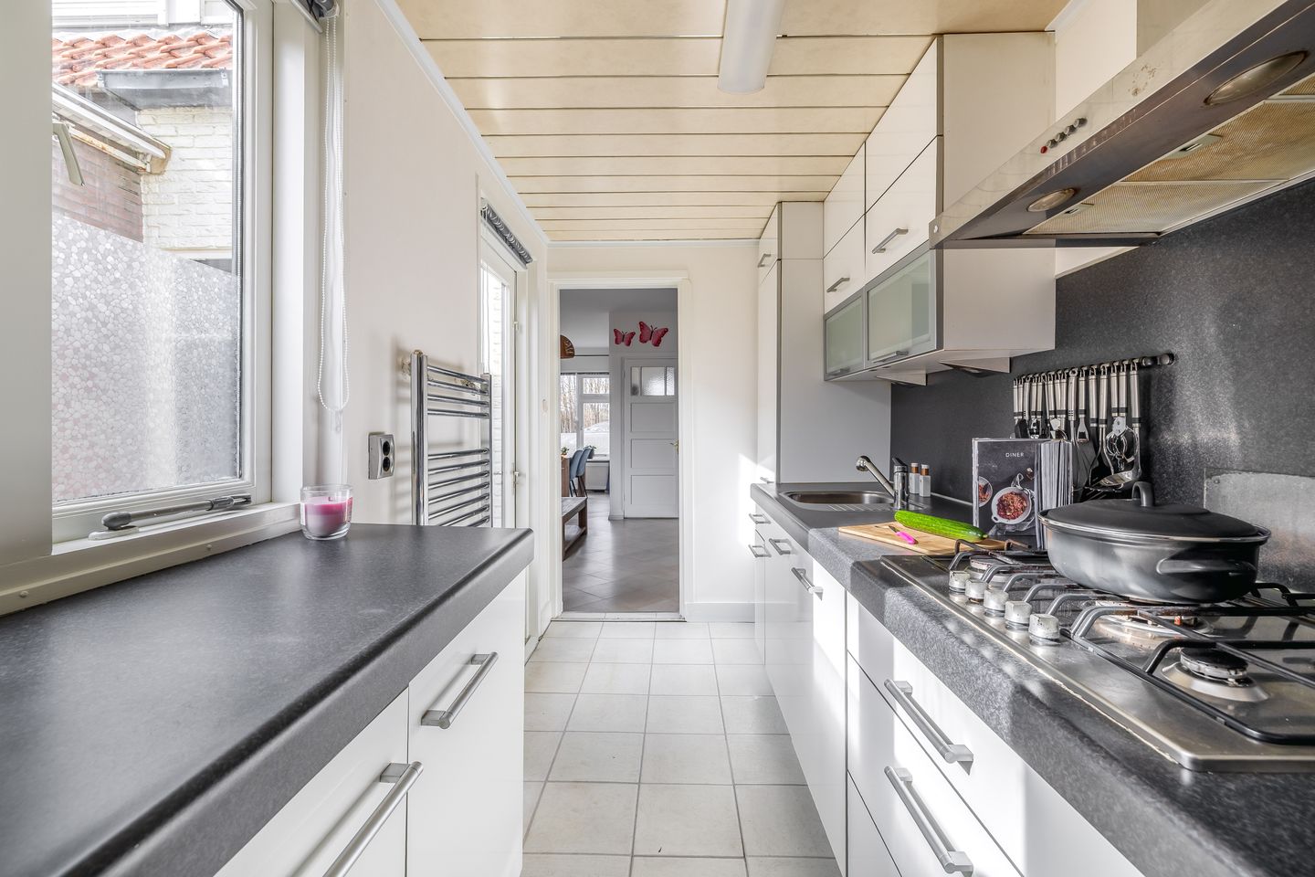 Foto 14 van Parallelweg 151