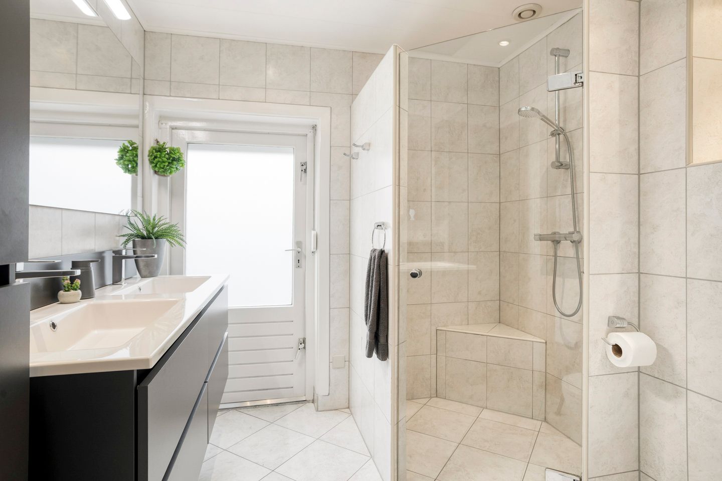 Photo 4 of Geerdinksweg 111