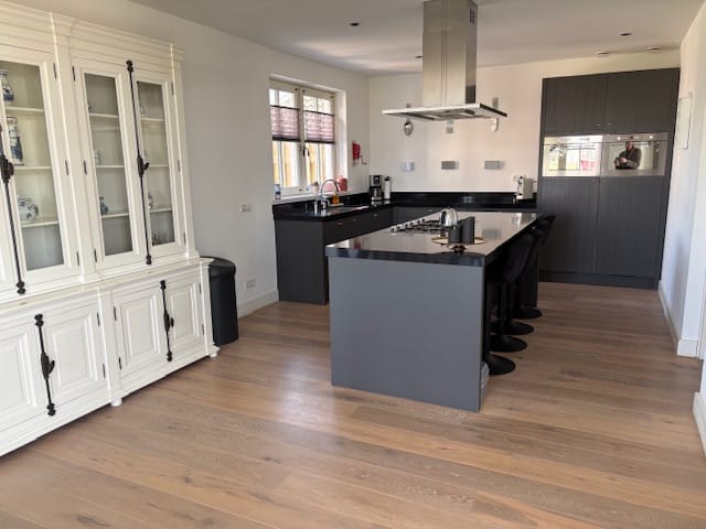 Foto 18 van Hoge Zeedijk 54