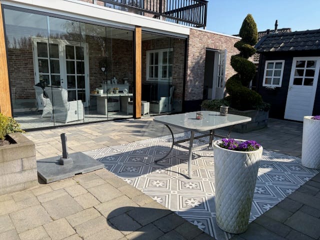 Foto 36 van Hoge Zeedijk 54