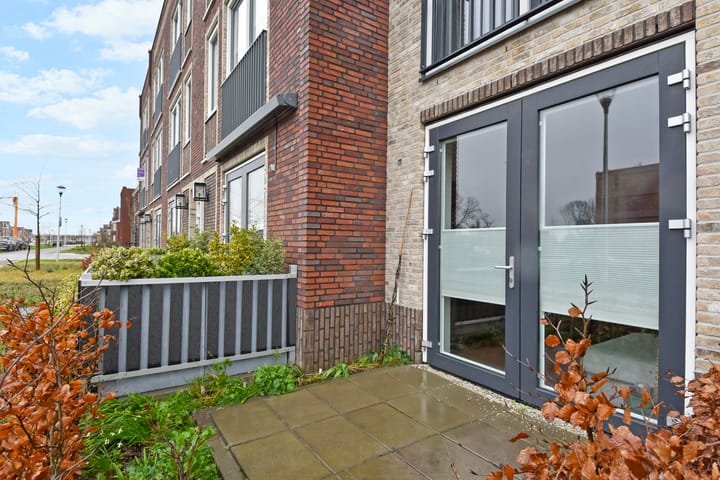 Photo 4 of Begoniatuin 213