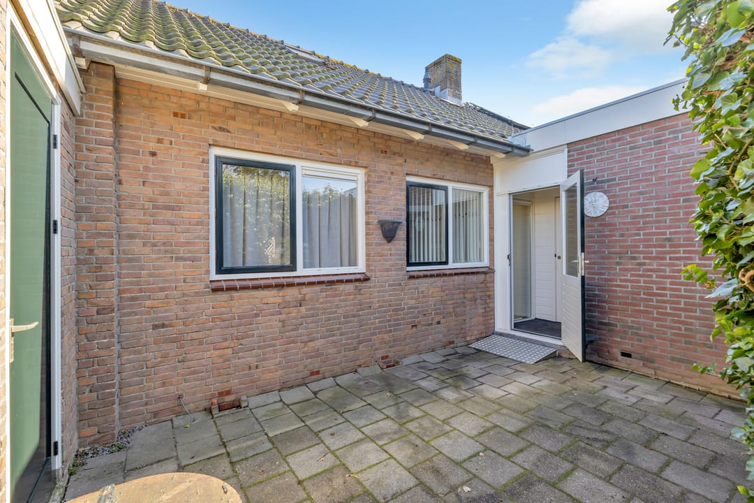 Photo 26 of Middenweg 23-D