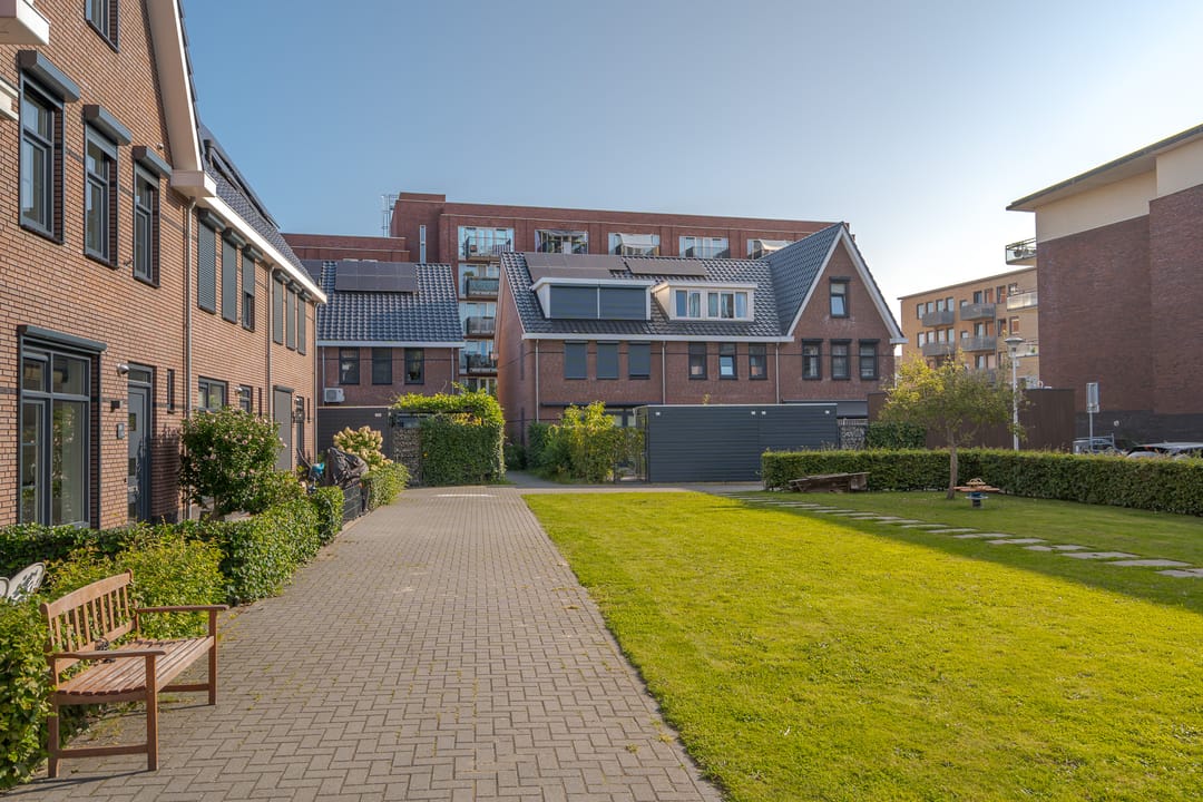 Photo 7 of Burgemeester Vos de Waelstraat 38