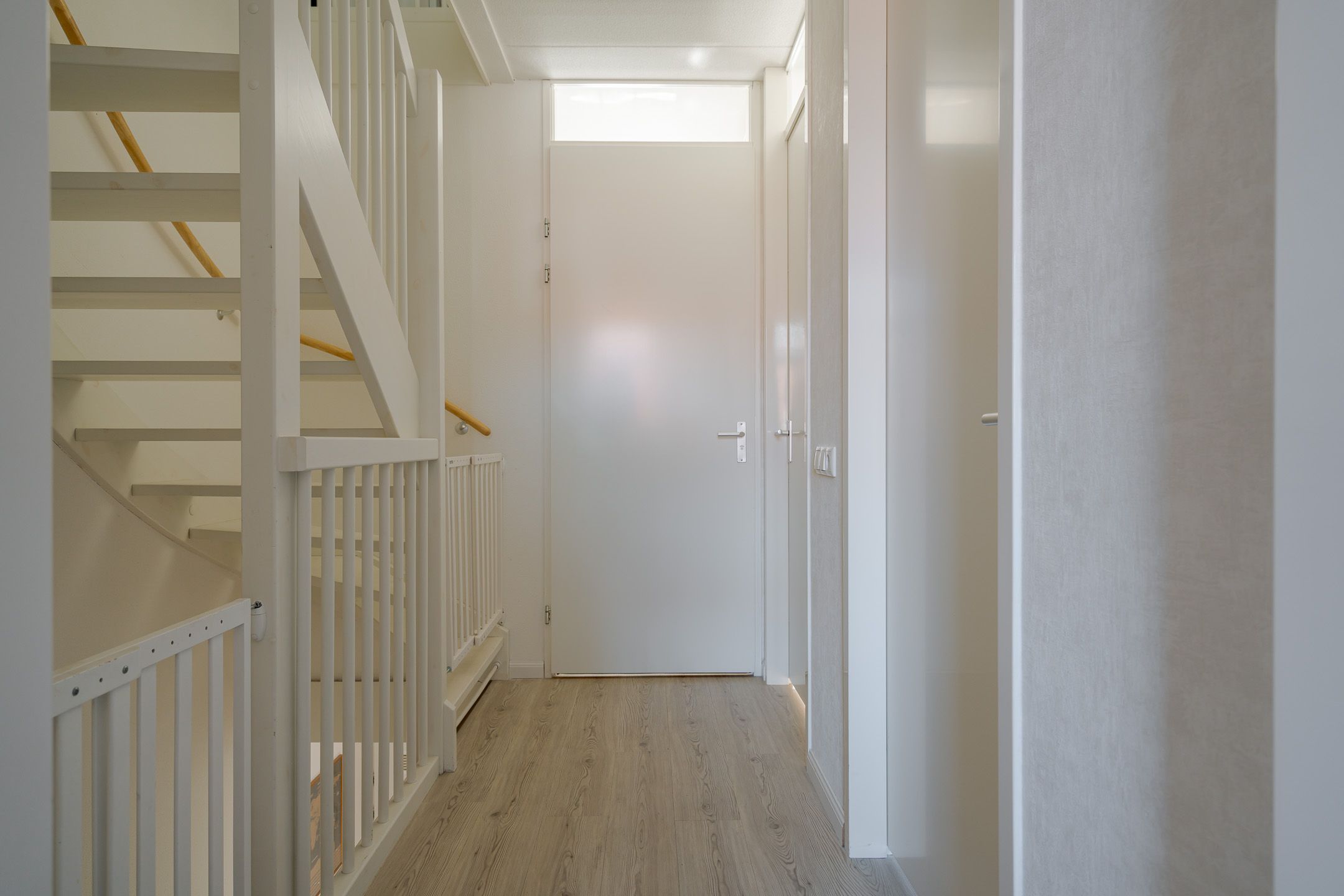 Photo 33 of Burgemeester Vos de Waelstraat 38