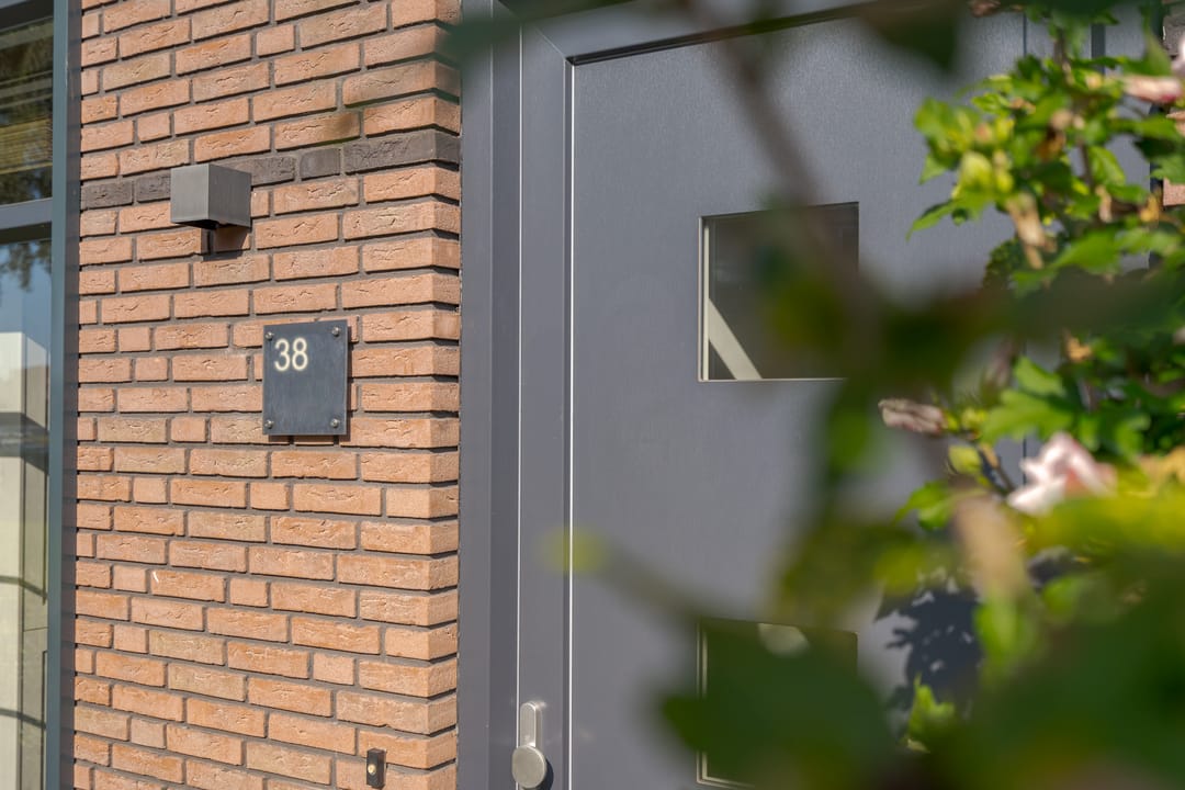 Photo 11 of Burgemeester Vos de Waelstraat 38