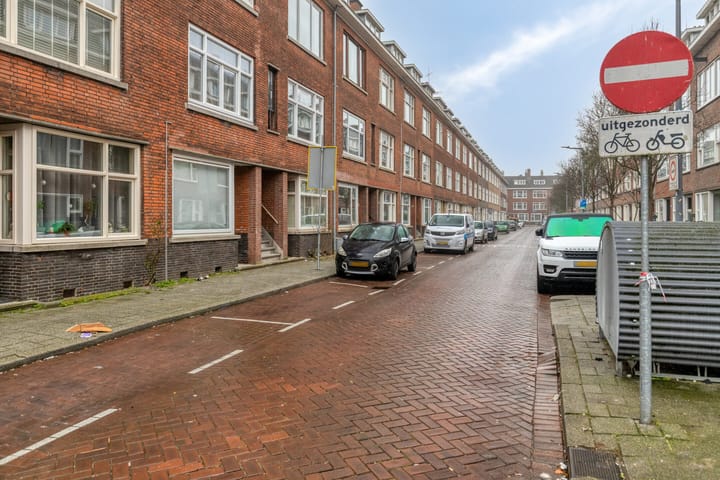 Photo 5 of Bonaventurastraat 76-C