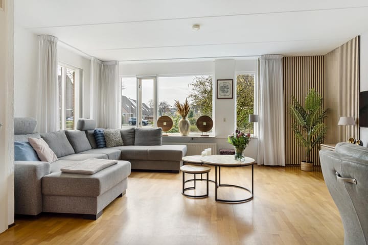 Photo 2 of Weidemaad 98