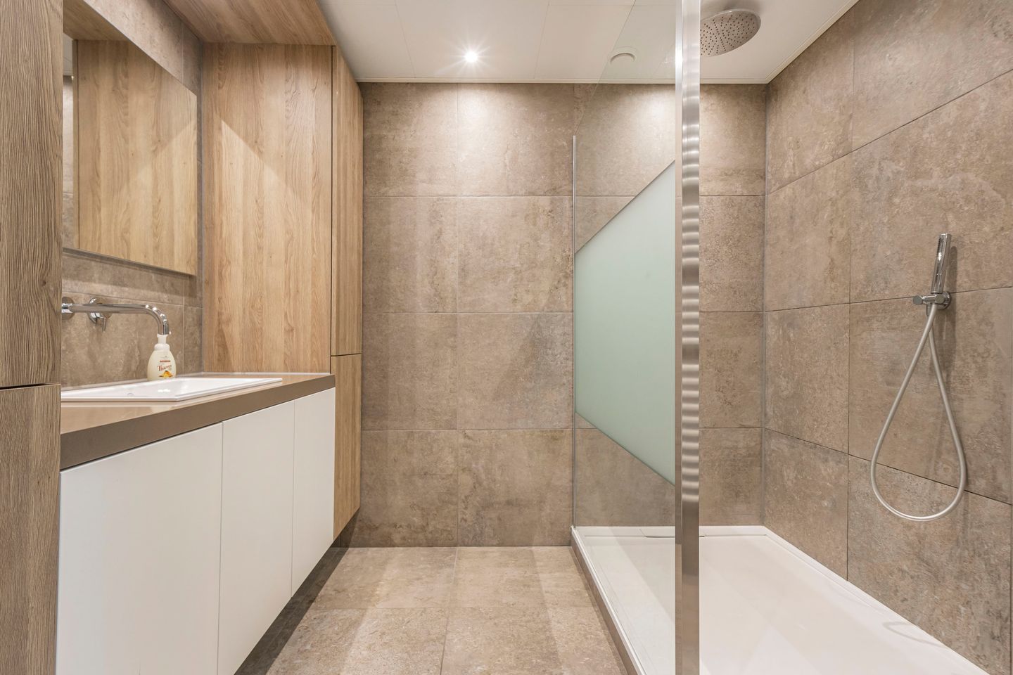 Foto 25 van Voerakker 164