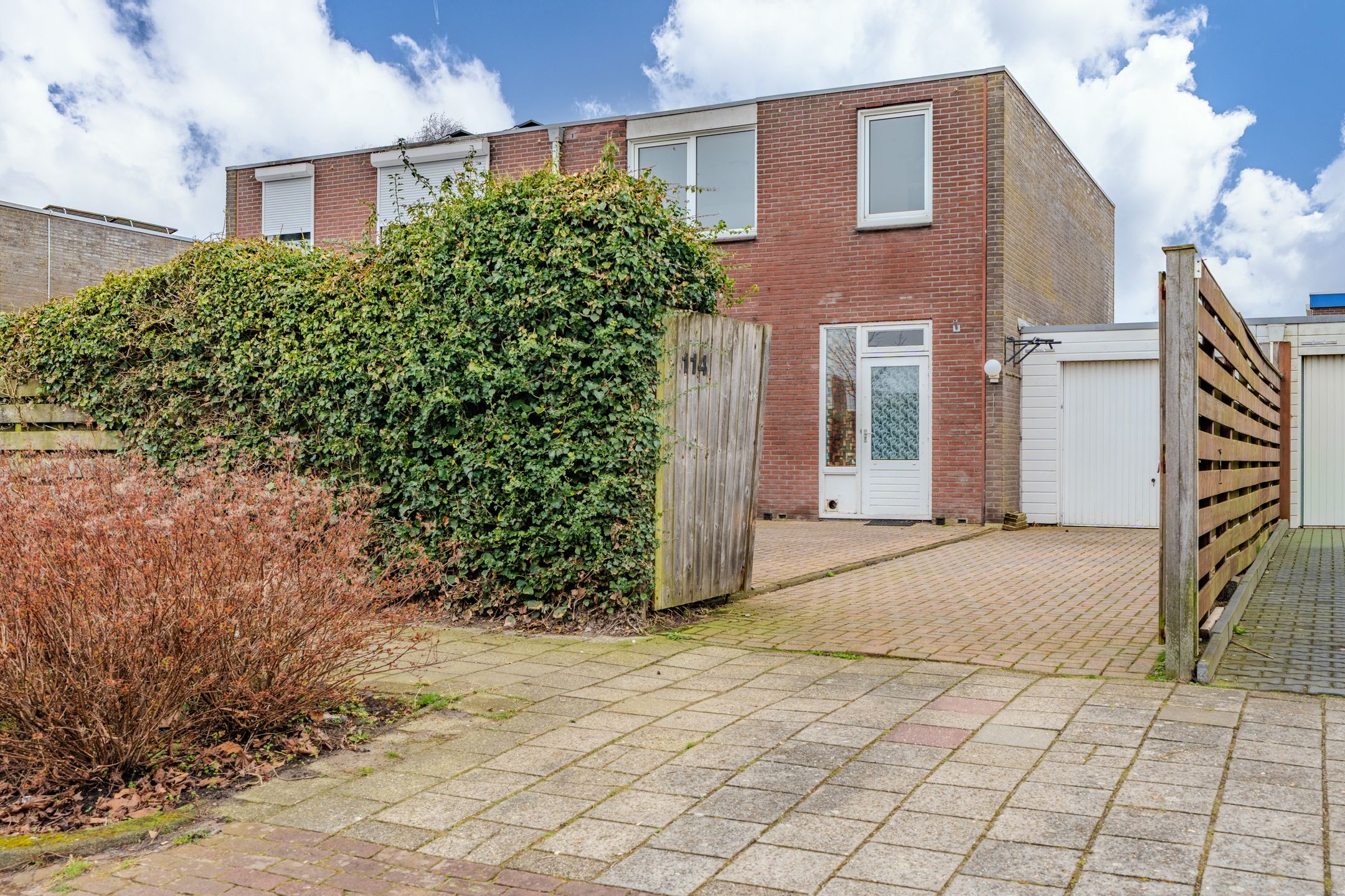 Photo 9 of Schorpioen 114