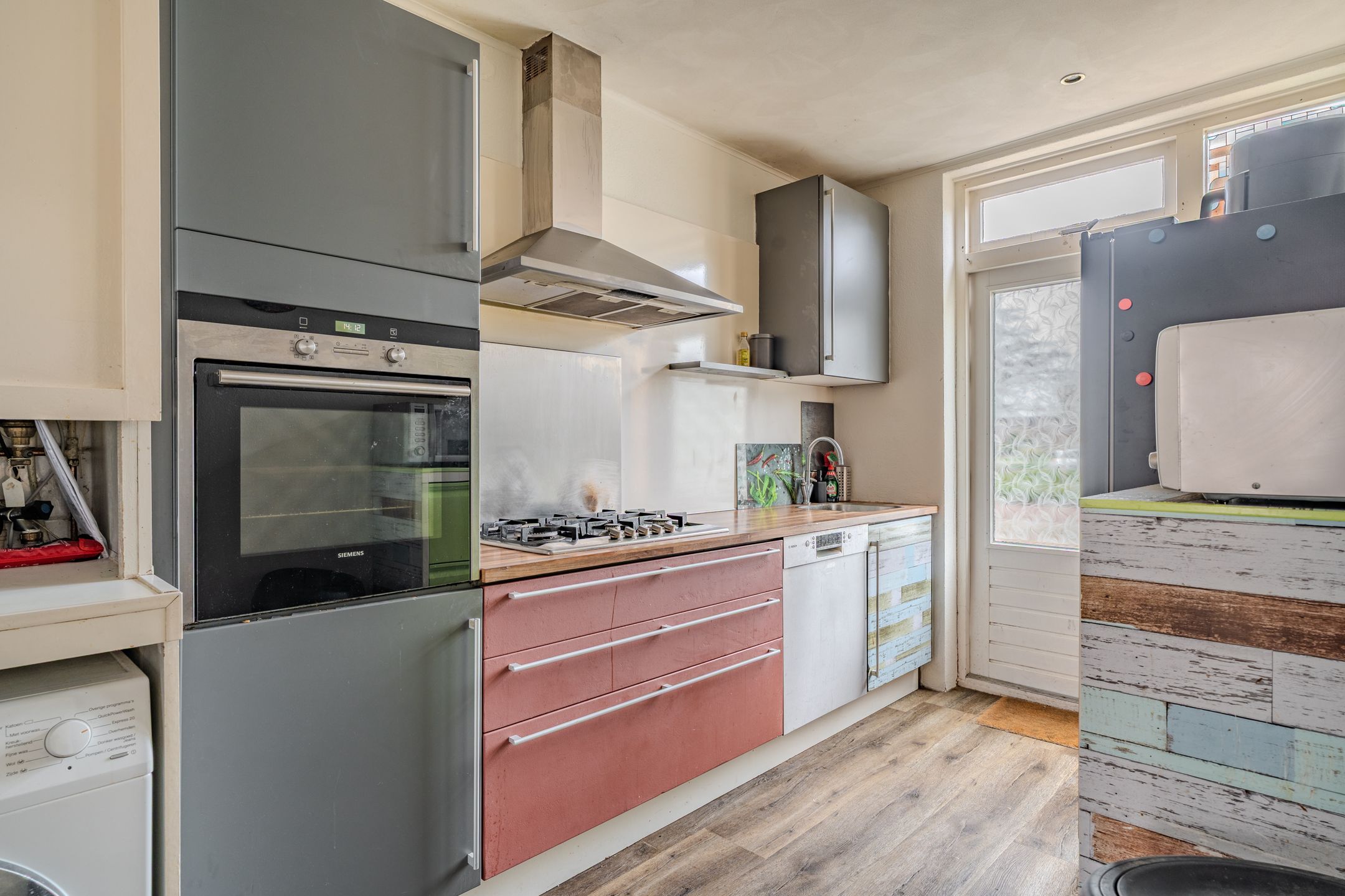 Photo 12 of Schorpioen 114