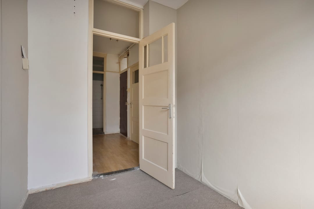 Renovation Project with Potential in Rotterdam South — 17