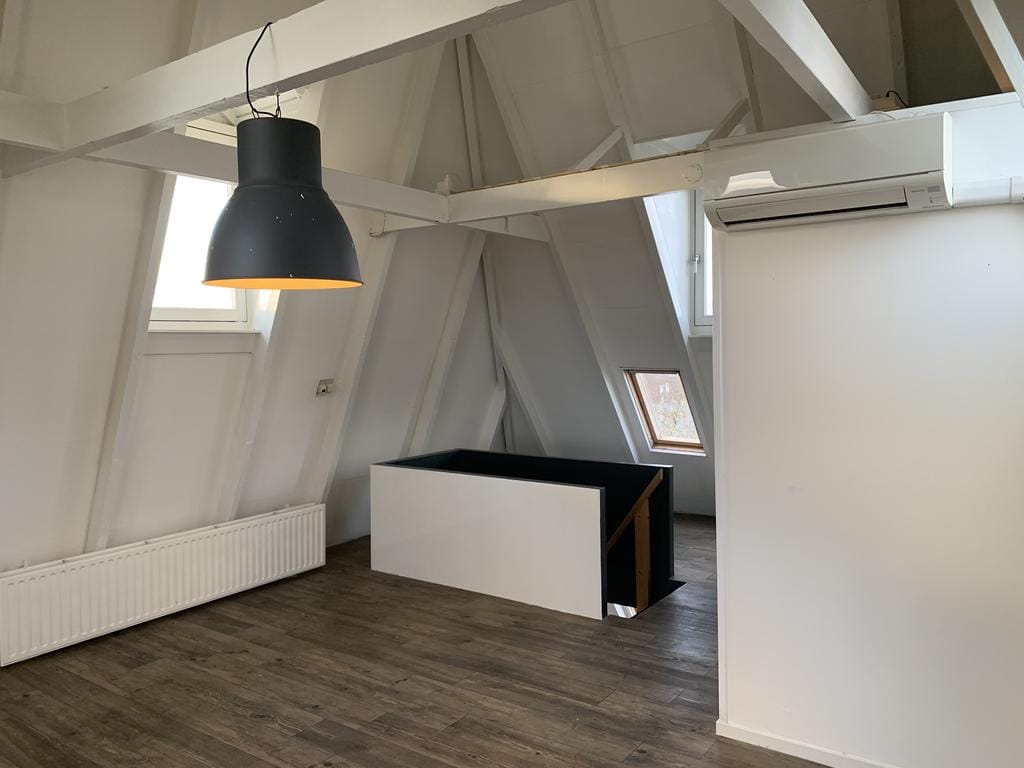 Bekijk foto 2 van Overschieseweg 10O