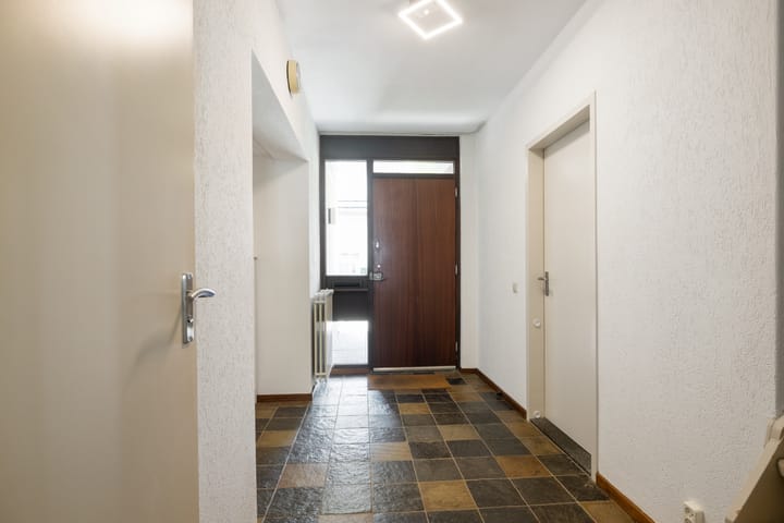 Photo 2 of Professor Oudstraat 2