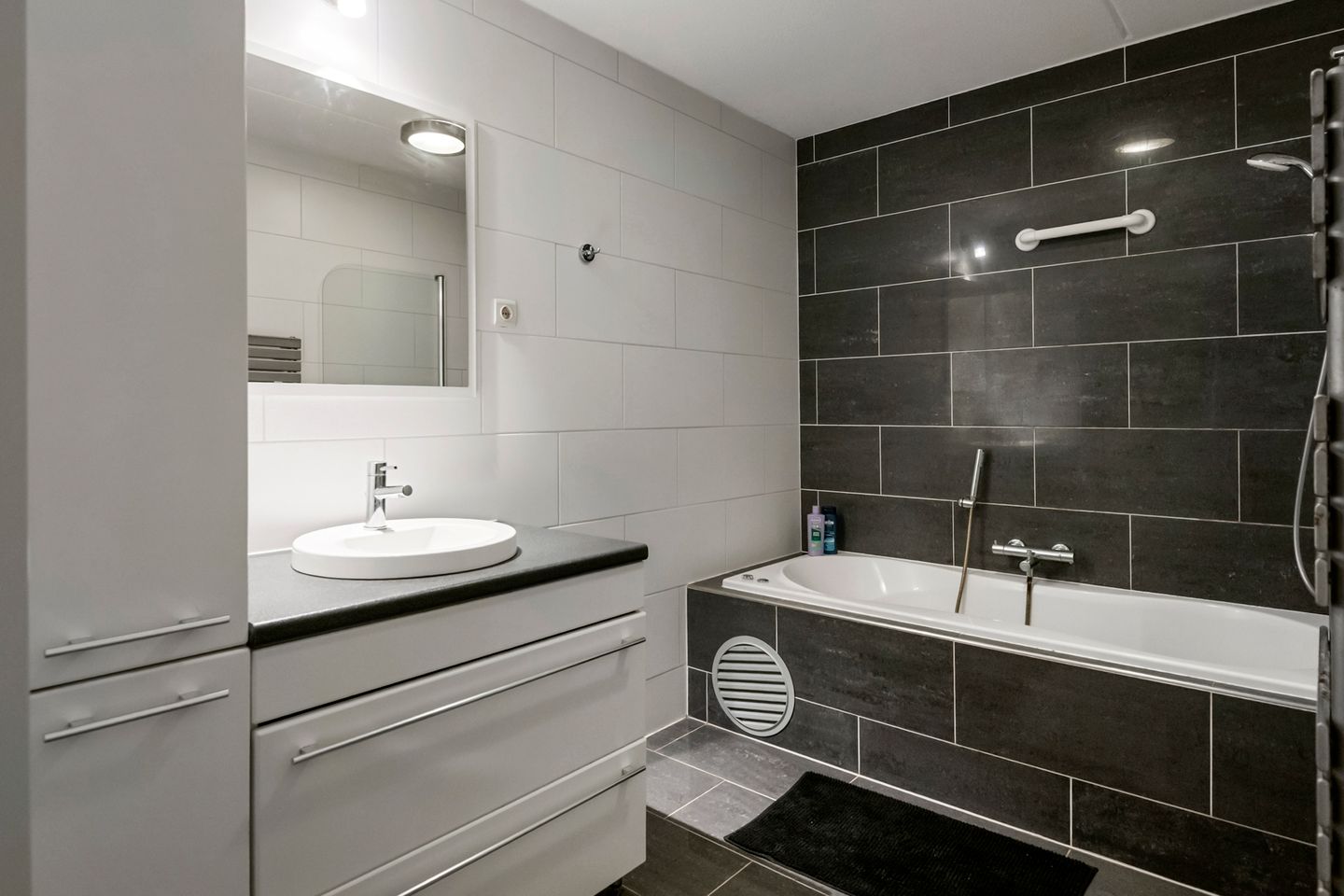 Foto 14 van Minervastraat 43