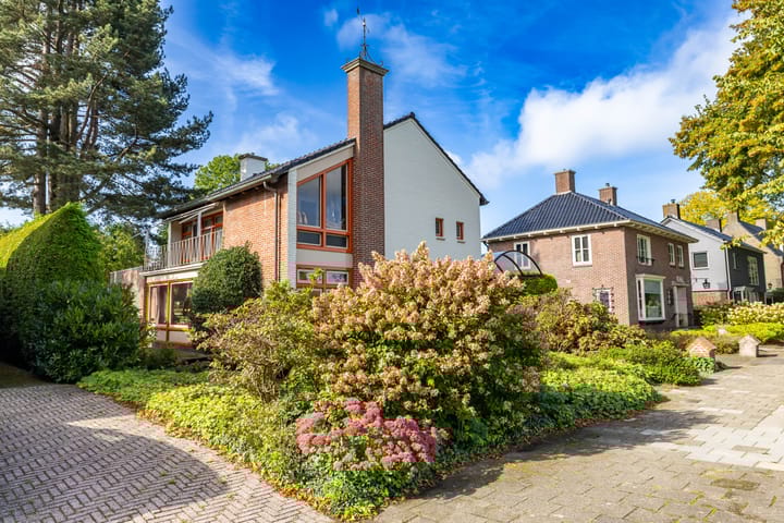 Photo 4 of Vijverstraat 10